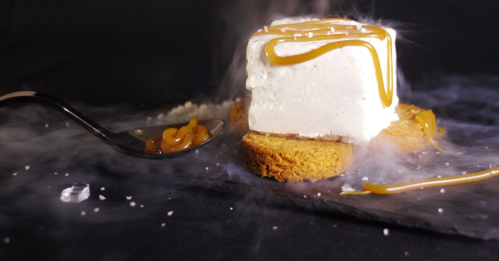 Glace à l'azote, servie dans la brume